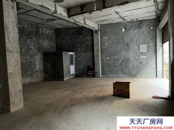 湘西市吉首物資倉庫 可進廂式貨車，停車方便，帶有車位