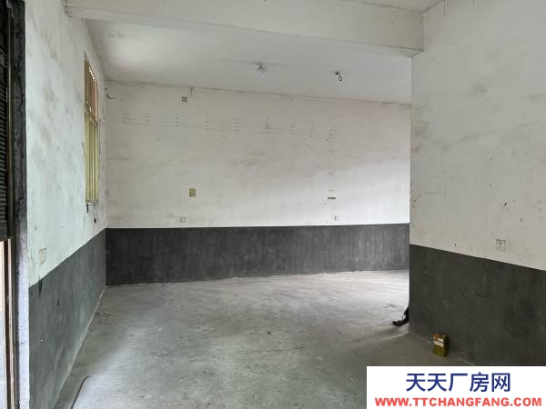 湘西市吉首物資倉庫 可以加工產(chǎn)品，位置方便。