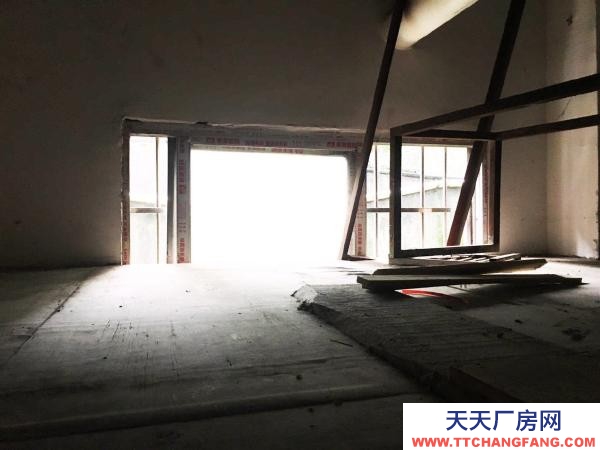 湘西市吉首物資倉庫 出入方便、可停車、水電齊全、衛生間、廚房