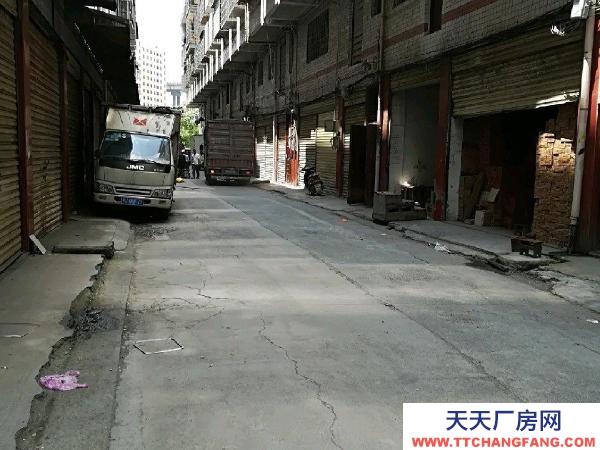 湘西市吉首物資倉庫 民營小區倉庫出租！交通方便！