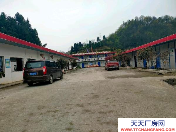 湘西市鳳凰機(jī)加工廠房 交通方便，混泥土地面。