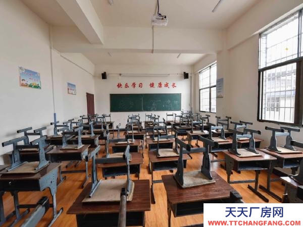 湘西市保靖固體飲料廠房  交通便利，水電齊全。