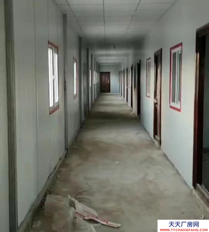 (出售) 武川九成新彩鋼房，兩棟，聲控燈，只能拆走