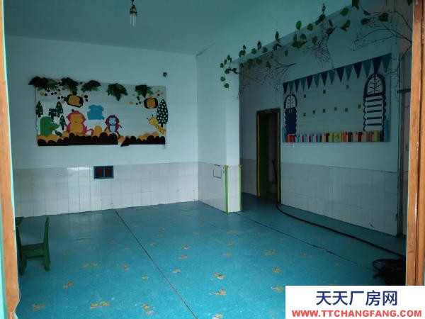 張家界市永定物資倉庫 國光中學對面二層私房出租，可做辦公、輔導班、倉庫等，有院子