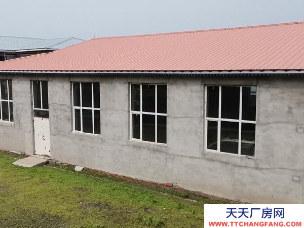 阿城建筑面積2300米磚混框架結構院子七千米服裝廠