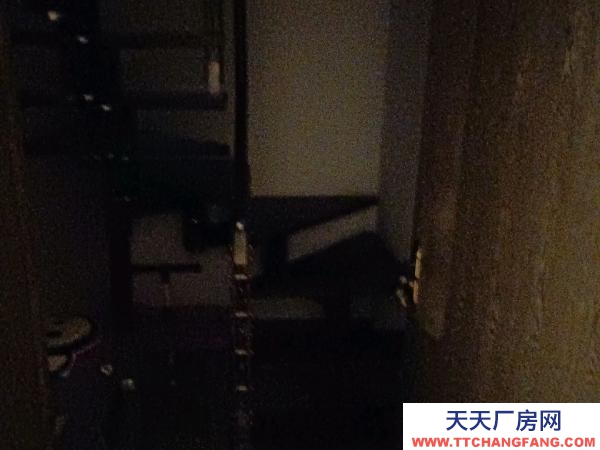 銀川市金鳳機加工廠房 辦公，住家都可以。兩層樓