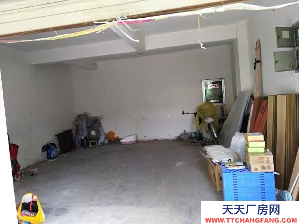 銀川市金鳳物資倉庫 獨立空間，可做倉儲，可停車，門前寬敞進車方便