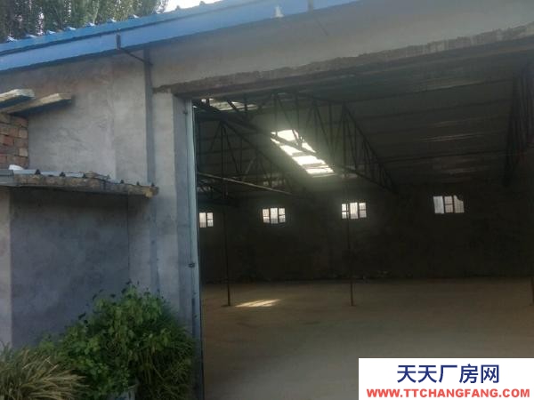 銀川市興慶肉制品廠房 五百平米庫房帶5間住房水電齊全整體出租，房租可議