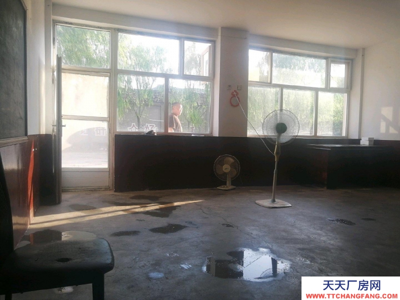 張家口 懷安 (出租) 現有前后個24間房。可辦公。可放東西