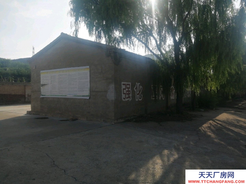 張家口 懷安 (出租) 現有前后個24間房。可辦公。可放東西