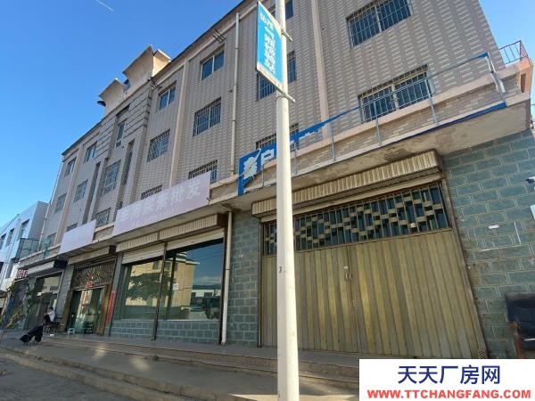 銀川市興慶固體飲料廠房  一棟四層辦公樓，一棟兩層辦公樓，一個標準廠房。價格可議。