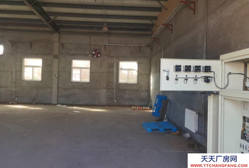 張家口 涿鹿 (出租) 內設蛋制品廠房、庫房，辦公會議、餐廳及客房，三項電及水齊全。