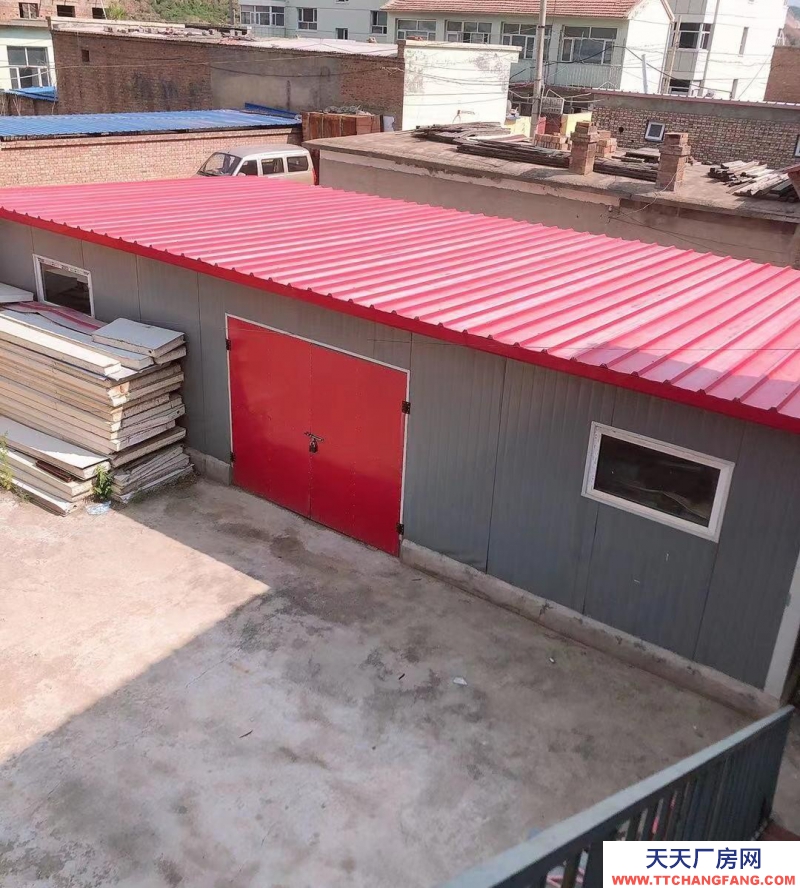 張家口 崇禮(出售) 房產證面積是191平米，土地證是270平米，