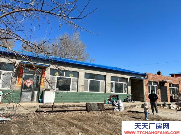 龍沙養(yǎng)豬廠房320.住房，倉(cāng)庫(kù)260.院子2000多平