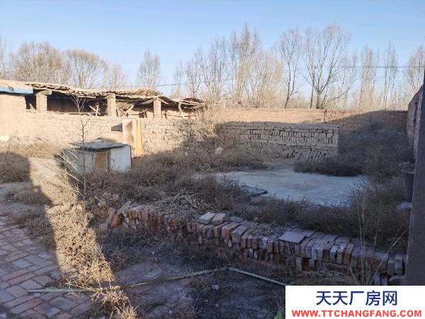 銀川市西夏機(jī)加工廠房  西夏區(qū)平吉堡13隊(duì)廠房出售