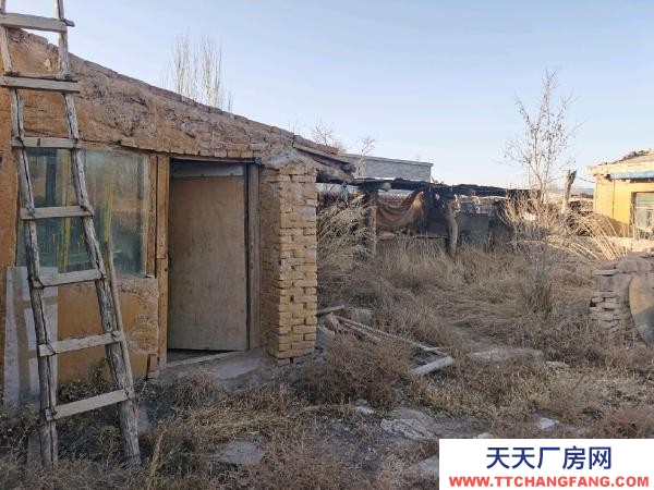 銀川市西夏機(jī)加工廠房 平吉堡13隊(duì)院子出售