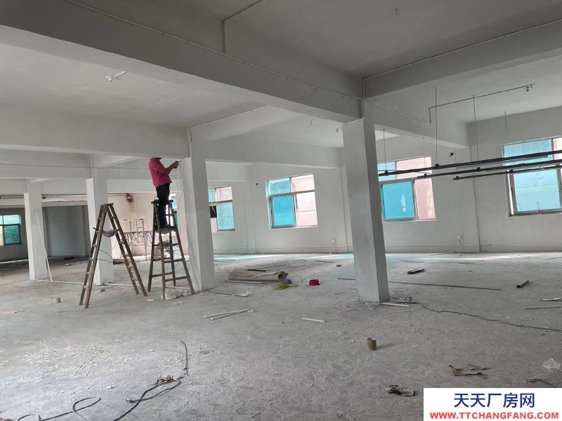 金華市東陽(出租) 一樓倉庫，廠房出租。交通便利，位置好，有院子