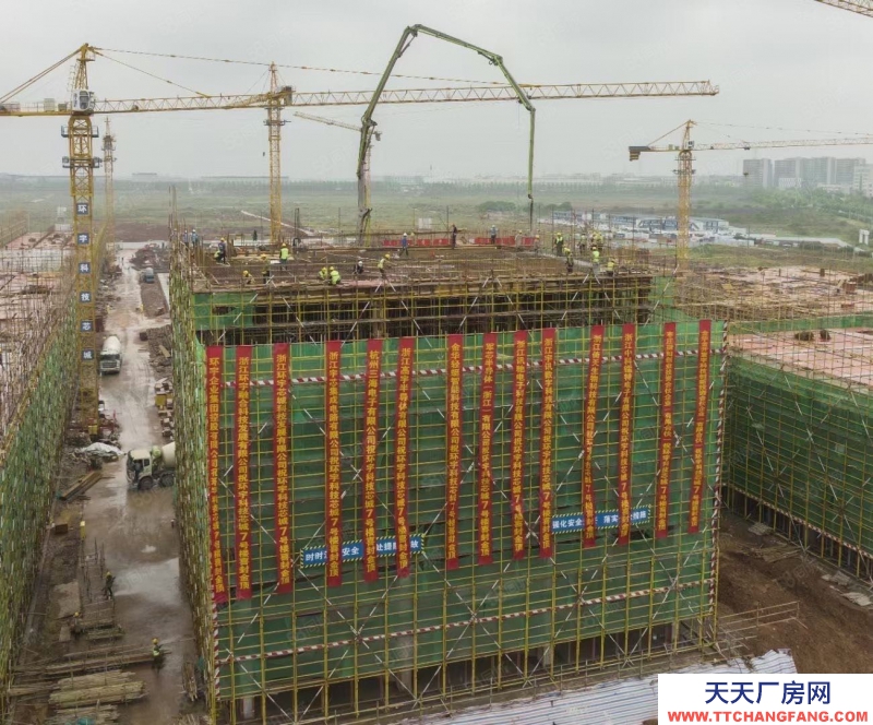 金華市永康(出售) 面對花園，頂樓帶露臺，產權清晰，3噸貨提