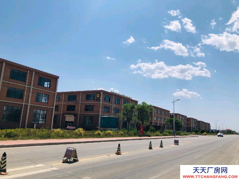 滄州 黃驊(出售) 生食水產(chǎn)品廠房50年工業(yè)大產(chǎn)權(quán)，土地證房產(chǎn)證手續(xù)齊全，環(huán)評(píng)安評(píng)手續(xù)可辦理。