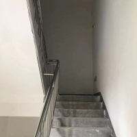 高速路口旁，高新產業園區，入駐無稅收要求，低價出售