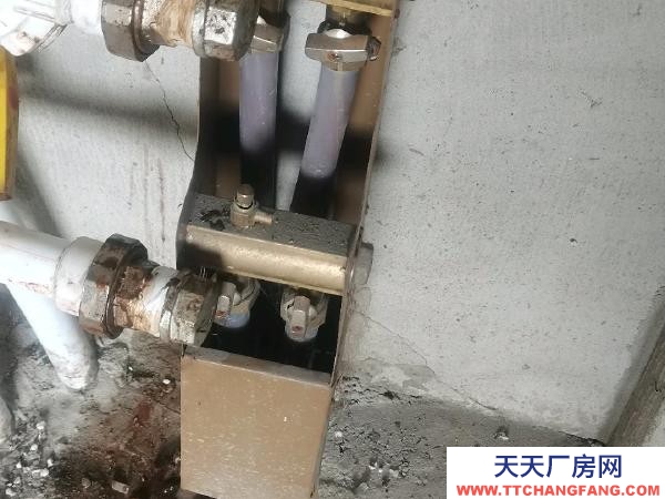 富拉爾基車庫，可以冷庫，可以熱庫