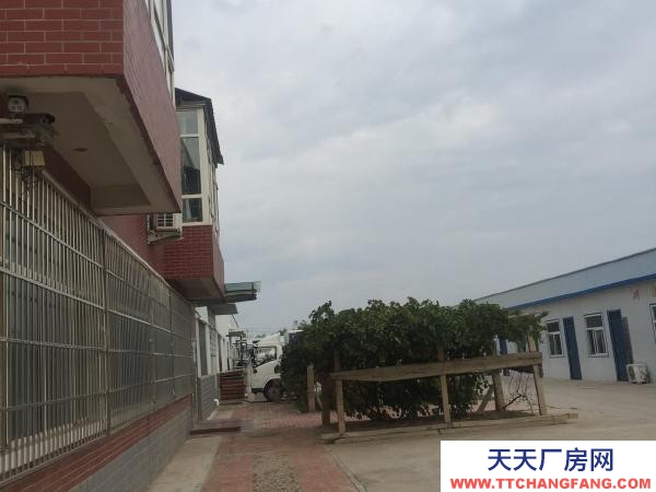 銀川市靈武機(jī)加工廠房 靈武廠房庫(kù)房出售，靈武創(chuàng)業(yè)孵化園辦公樓 廠房 占地5畝！