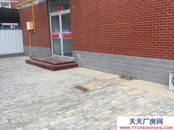 銀川市靈武機(jī)加工廠房 靈武廠房庫(kù)房出售，靈武創(chuàng)業(yè)孵化園辦公樓 廠房 占地5畝！