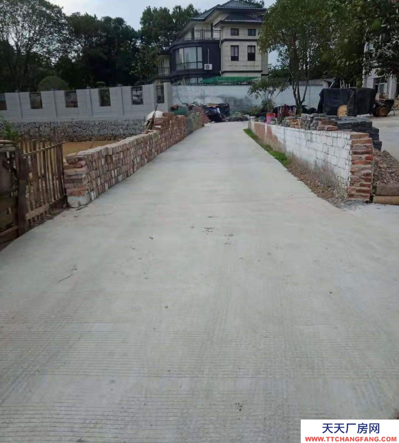 衢州市衢江(出租) 全網低價大面積三層房整棟出租,配大院子大場地,交通方便。