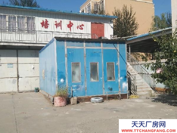石嘴山市平羅機(jī)加工廠房 可用做修理廠,辦公,住宿
