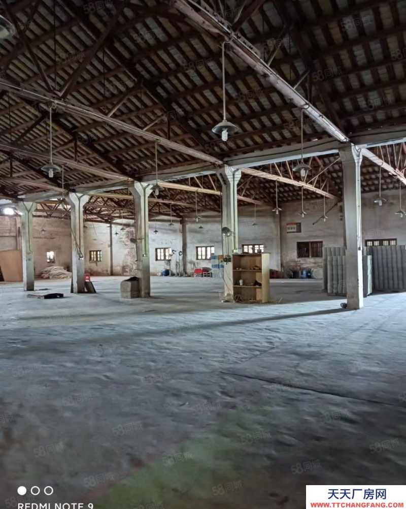 (出租) 潮州潮安鳳塘工業(yè)區(qū)蓋瓦廠房約2600平方,有三相電,集裝車適合建材