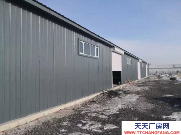 城子河庫房位置好。進車方便 離公路近、交通方便