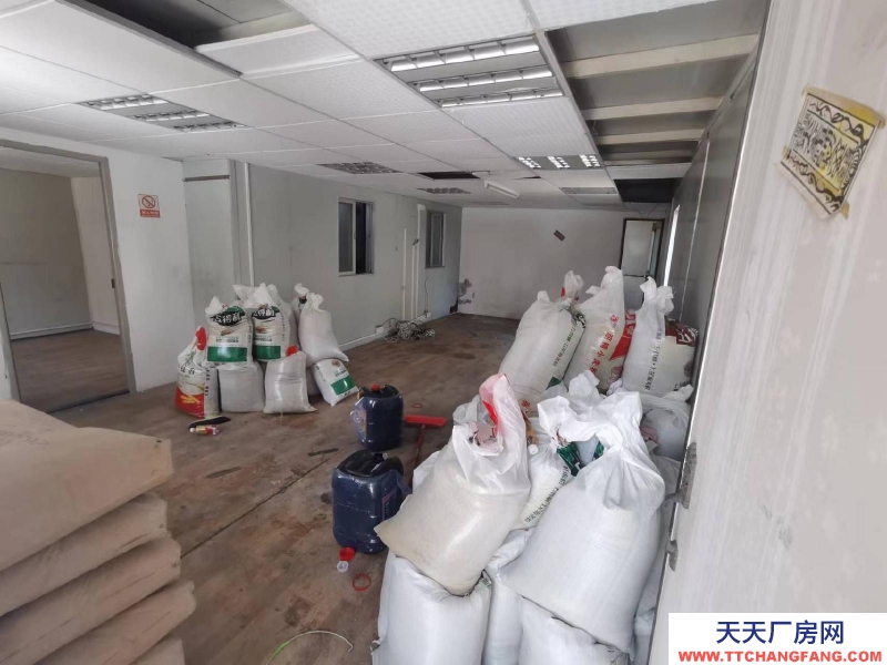 (出租)廣州越秀一德路潮音街350方倉庫出租，適合干貨海味，服裝