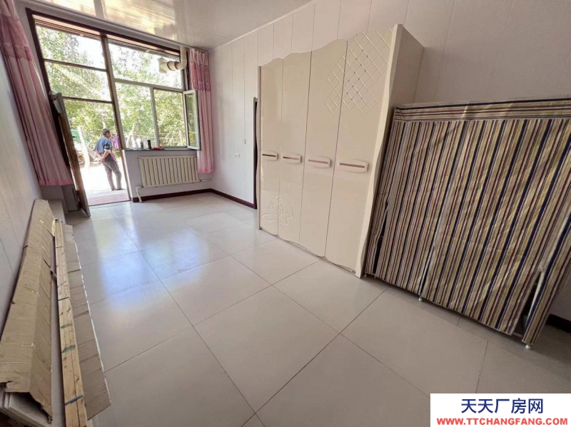 (出售) 上下水，獨立廚房，獨立衛生間，大暖，