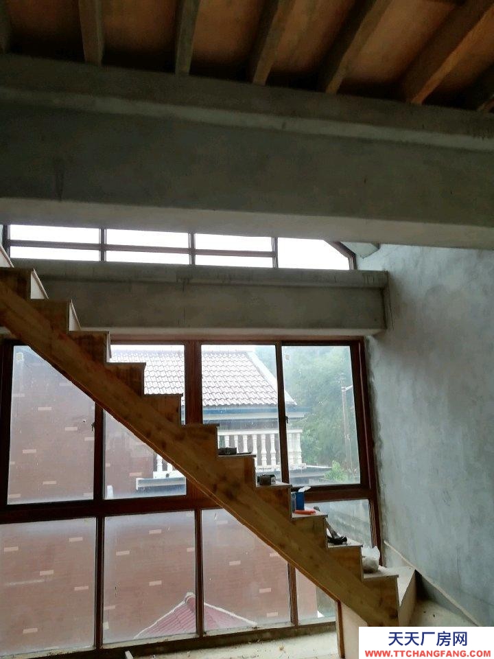 舟山市普陀(出租) 城北加油站西院子可封閉可10~80平隨意分割小倉庫，也可擴大