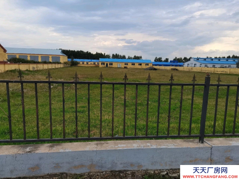 (出租) 出租出售呼倫貝爾市蒙拓農機有限公司附近一院落，有機井三項電