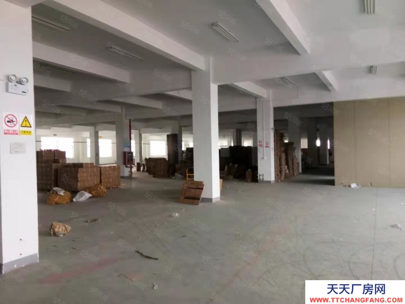 臺州市路橋(出租) 出租路南三中附近標準廠房四樓550平左右標準貨梯大車進出 糕點