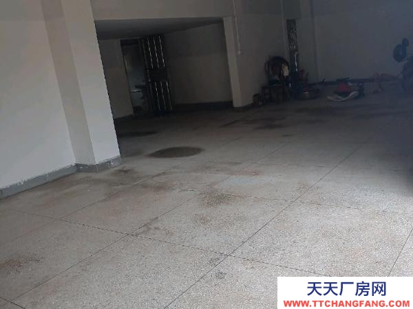 贛州市贛縣物資倉庫 水東鎮(zhèn)翡翠谷附近店面?zhèn)}庫出租在贛南大邊上