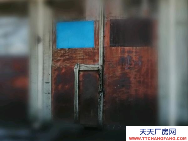 新興 北山老公交車站院內暖庫