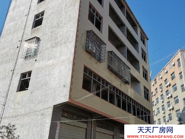 贛州市瑞金肉制品廠房  房屋位于大布汽車城邊，臨323國道，工業園區