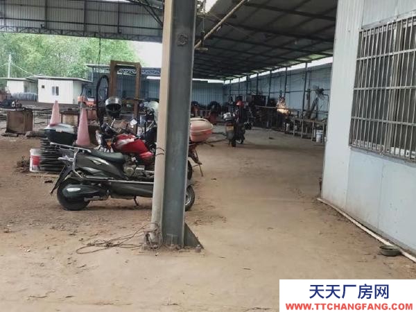 贛州市信豐機加工廠房 水東狗仔嶺下，坪石方向，馬路邊距縣城兩公里左右位置