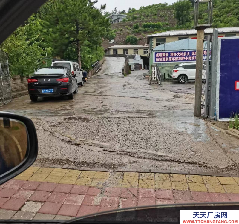 承德 雙橋(出租) 急租：高廟臨街飲料廠房，通水三箱電，價錢面議
