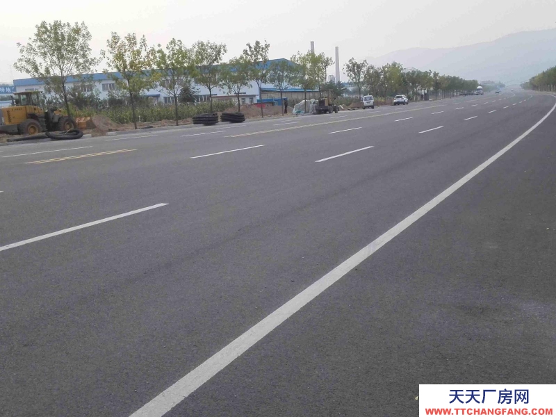 承德 開發區(腌臘肉制品廠房出售) 位于承德市開發區雞冠山大橋南