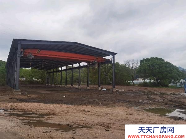 贛州市于都機加工廠房 水電三通，辦公室，宿舍已完善，可進17.5掛車，個人廠房。