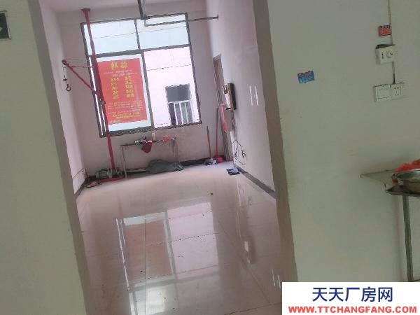 贛州市于都金制衣廠 原制衣廠房二樓，可作寫字樓辦公（具體情況線下面談，電話聯(lián)系）