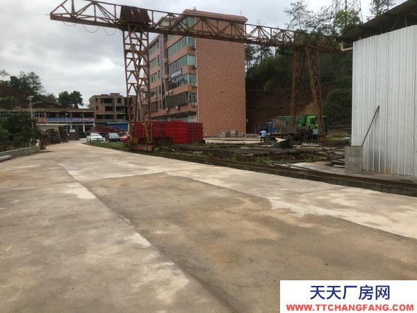 贛州市于都物資倉庫 于都孟口323國道邊，離縣城1公里