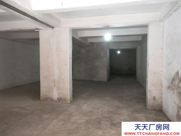 贛州市于都物資倉庫  麗都豪苑小區，門口老國光超市，后面小商品市場，車輛出入方便