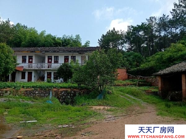 贛州市寧都機(jī)加工廠房 寧都石上鎮(zhèn)池布村國(guó)道旁 廠房 占地5畝