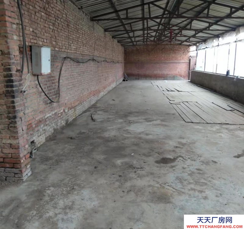 承德 灤平(出租) 灤平鎮安樂牛場飲料廠房出租