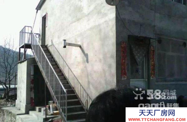 承德 灤平(出租) 出租灤平小營400平米餅干制品廠房+二層樓房，可可用作宿舍