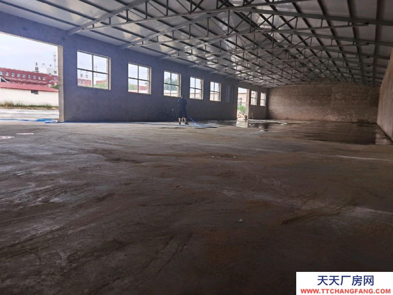 (出租) 體校東墻大暖水電手續(xù)齊全，可以進(jìn)大車，庫(kù)房